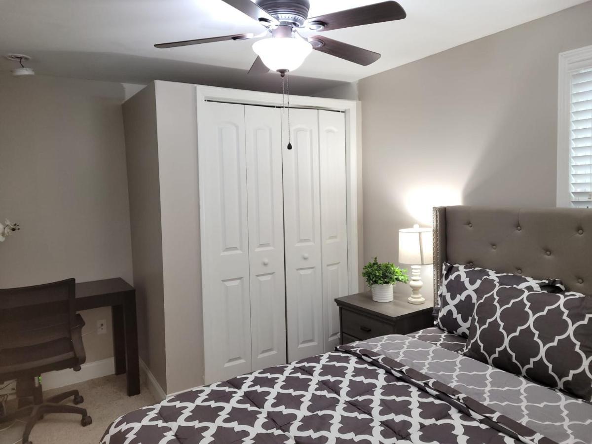 Apartment With Brand New Furniture And Large Parking West Seneca Luaran gambar