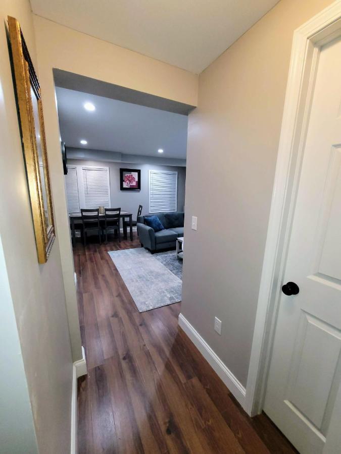 Apartment With Brand New Furniture And Large Parking West Seneca Luaran gambar