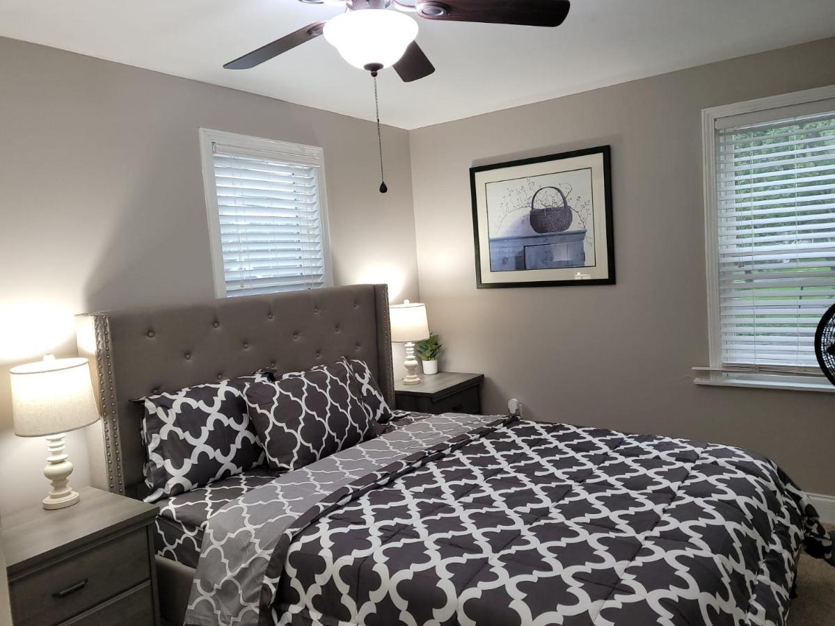 Apartment With Brand New Furniture And Large Parking West Seneca Luaran gambar