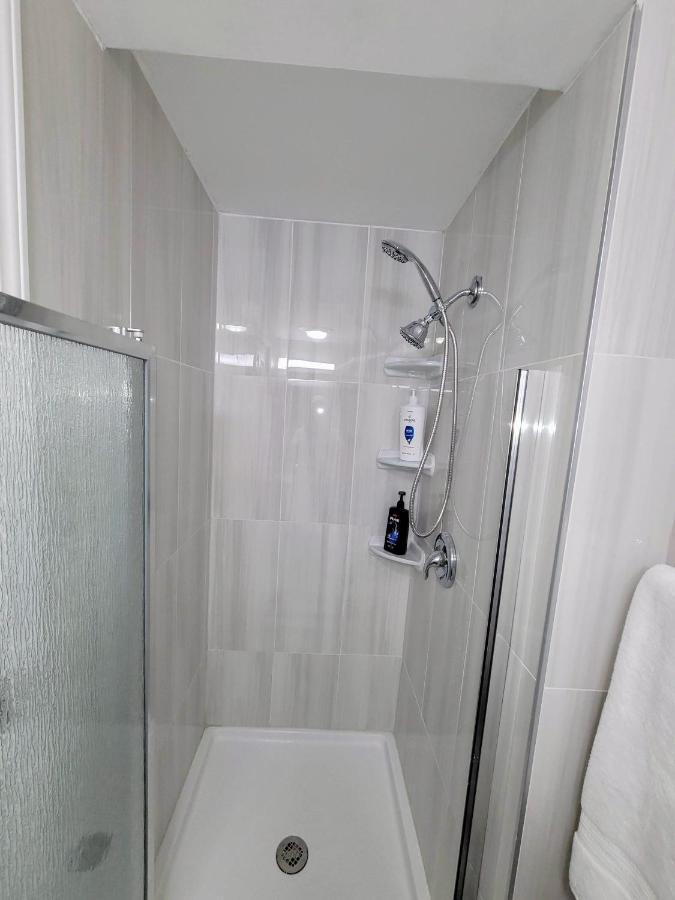 Apartment With Brand New Furniture And Large Parking West Seneca Luaran gambar